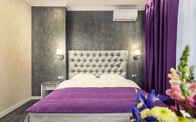 Status Apartments